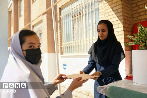 طنین غزل‌های حافظ در مدرسه اندیشه نفیس‌ فیروزکوه