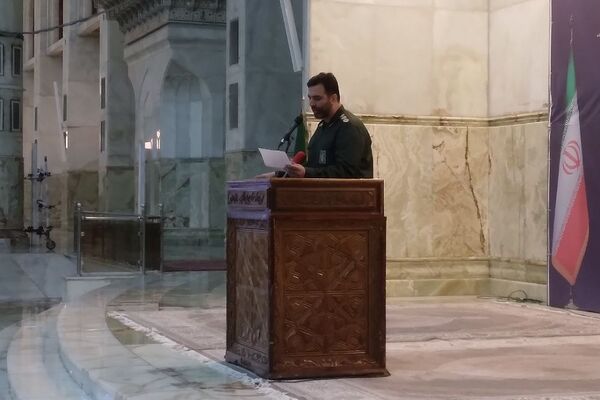 تجدید میثاق مربیان عقیدتی، هادیان سیاسی و فعالان عرصه جهاد تبیین در سپاه پاسداران و بسیج کشور با آرمان‌های بنیانگذار جمهوری اسلامی در حرم امام خمینی (ره)