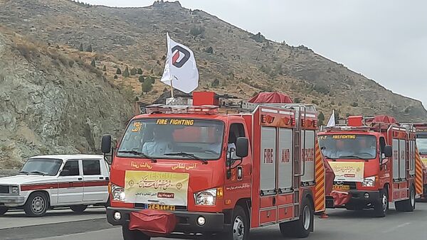 رژه ناوگان خودرویی آتش‌نشانی مشهد 