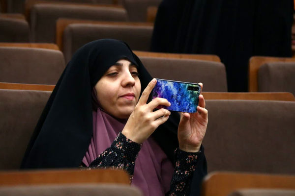 آیین تقدیر از برگزیدگان چهل و دومین دوره مسابقات دانش‌آموزی قرآن، عترت و نماز استان قم