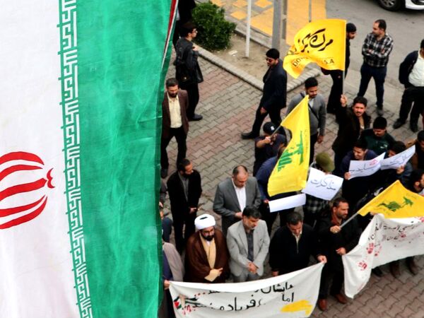 غرش خشم انقلابی دانشجویان دانشگاه آزاد مشهد علیه صهیونیسم و فریاد همبستگی با غزه