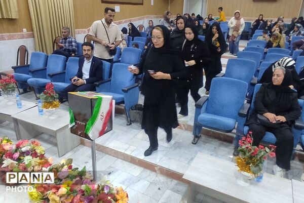 انتخابات انجمنِ اولیای دبیرستان حاج احمد هاشمیان دو