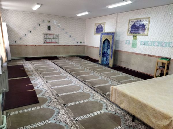 فضاسازی نمازخانه مدرسه الزهرای اهر برای مهر ماه