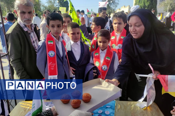 تجمع بزرگ دانش‌آموزان در روز 13 آبان
