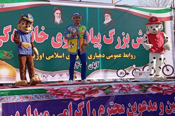  همایش بزرگ پیاده روی خانوادگی در نسیم‌شهر 