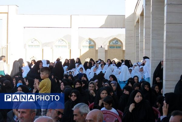 استقبال از خادمان حرم حضرت فاطمه معصومه (س) در شهر درق