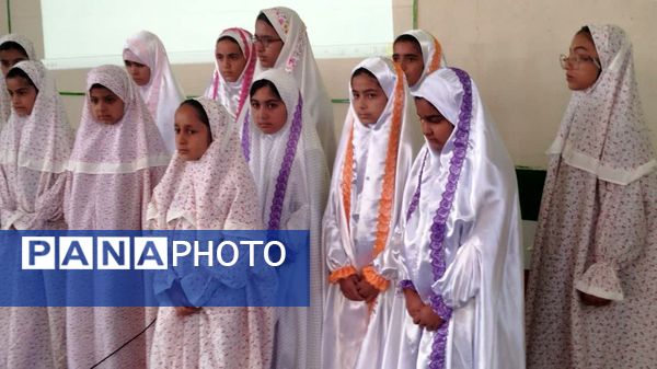 افتتاحیه جشنواره فجر مهدوی در مدرسه پروین اعتصامی چاروسا