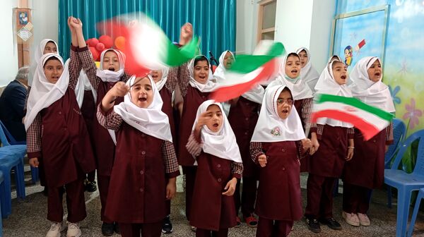 شکوفه‌های لبخند در جشن شکوفه‌ها؛ آغاز فصل دانش‌آموزی با شادی و هیجان