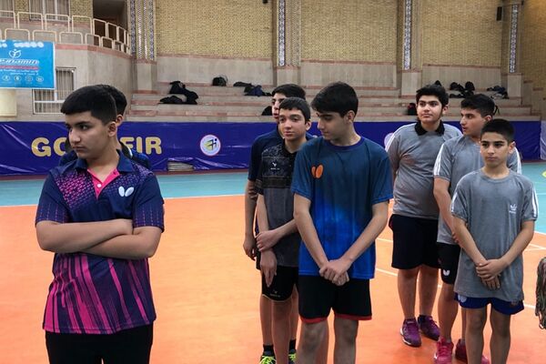مراسم اهدای مدال به برگزیدگان رشته‌های ورزشی بین آموزشگاهی در ناحیه 2 شهرری 