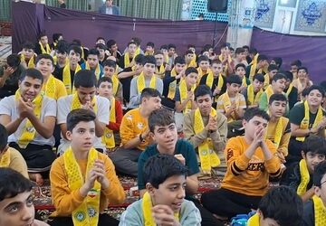 آموزش مهارت‌های تشکیلاتی به دانش‌آموزان معتکف شهرکرد