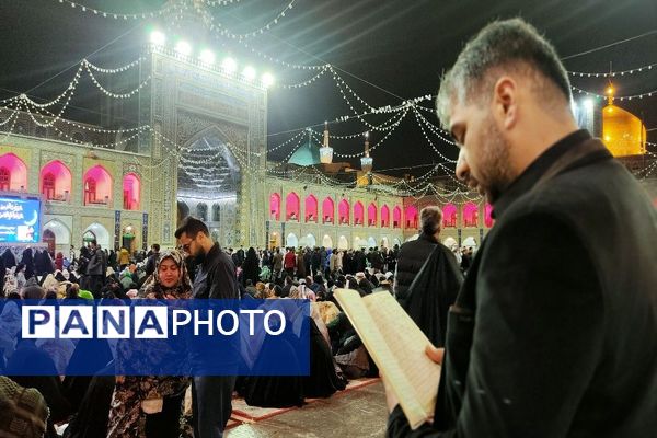مراسم سومین شب قدر در بارگاه  ملکوتی حضرت امام رضا(ع)
