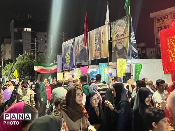 حضور باشکوه مردم کرج در نود و نهمین شب از تجمعات مردمی