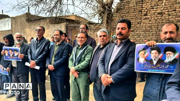 مراسم اربعین رهبر شهید و شهدای جنگ‌ رمضان در روستای توچغاز شهرستان ملایر