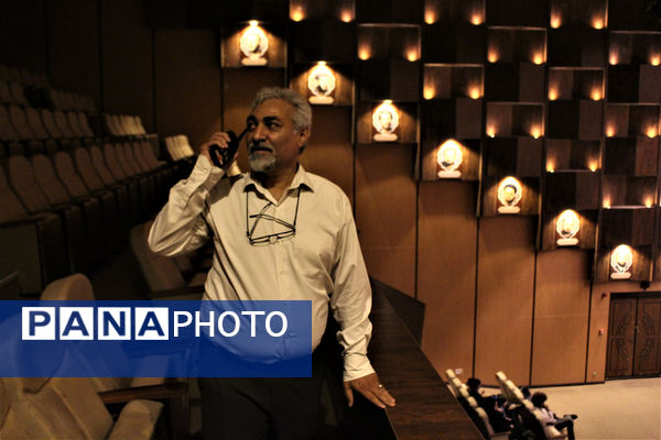 کارگاه نمایشنامه خوانی و نقد فیلم دفاع مقدس در قم