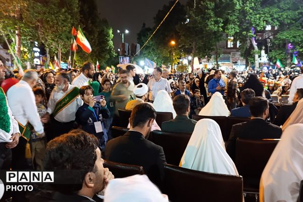 لبخند رسیدن دو دریا به هنگام سالروز ازدواج حضرت علی(ع) و  حضرت فاطمه(س)
