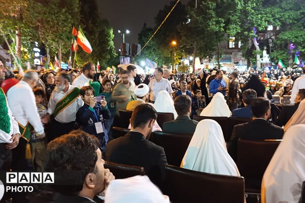 لبخند رسیدن دو دریا به هنگام سالروز ازدواج حضرت علی(ع) و  حضرت فاطمه(س)