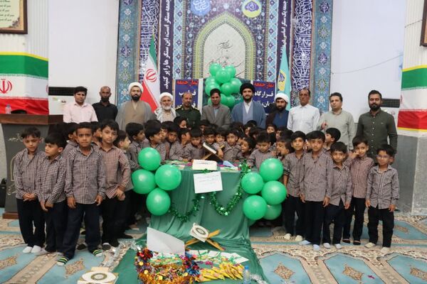 جشن بزرگ قرآن کلاس اولی‌ها در قلعه‌گنج