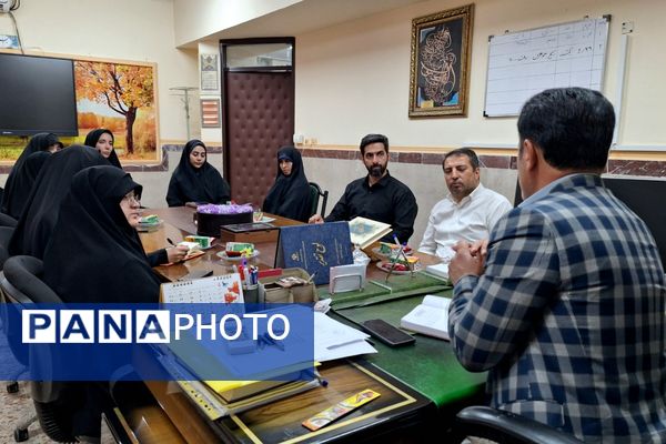 جلسه هم‌اندیشی بسیج و معاونت پرورشی شهرستان قدس جهت هماهنگی تابستانی پربار 