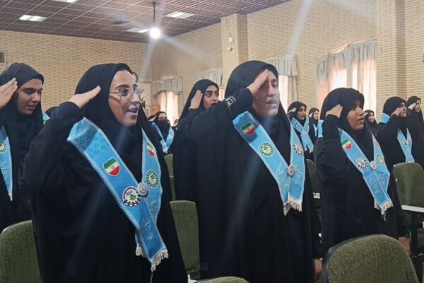 همایش یاوران انقلاب و جشن مدرسه‌ای ایرانمون در شیراز