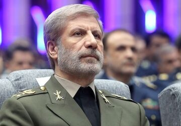 تمام تحرکات دشمن را رصد می‌کنیم و برای پاسخگویی قاطعانه آماده ‌هستیم‌
