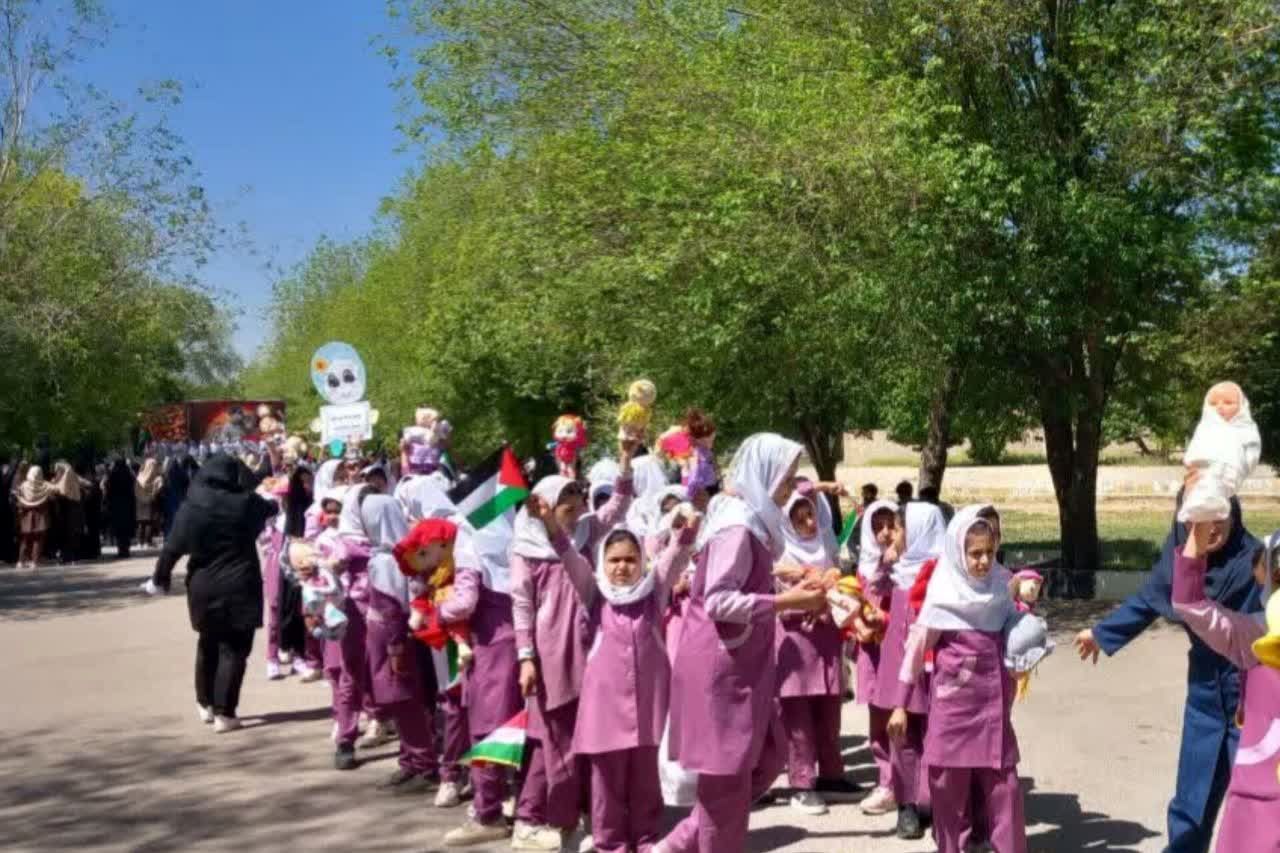 پویش فریاد عروسک‌ها برای همدردی با کودکان غزه 