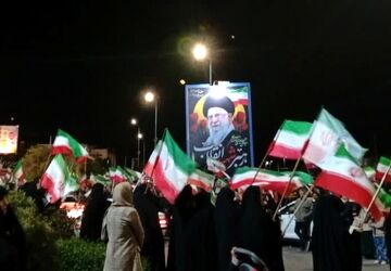 راهپیمایی فرهنگیان تفتی و گرامیداشت چهلم شهدای میناب