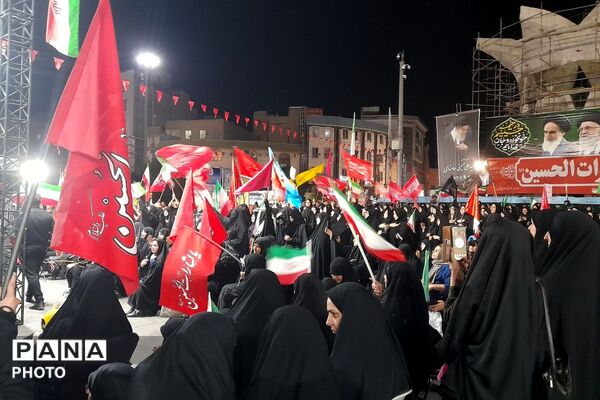 اجتماع باشکوه عظیم مردم غیور شهر قدس در میدان امام خامنه‌ای 