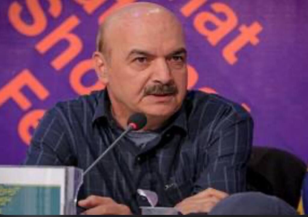 یادداشت ایرج طهماسب برای دانش‌آموزان شهید میناب