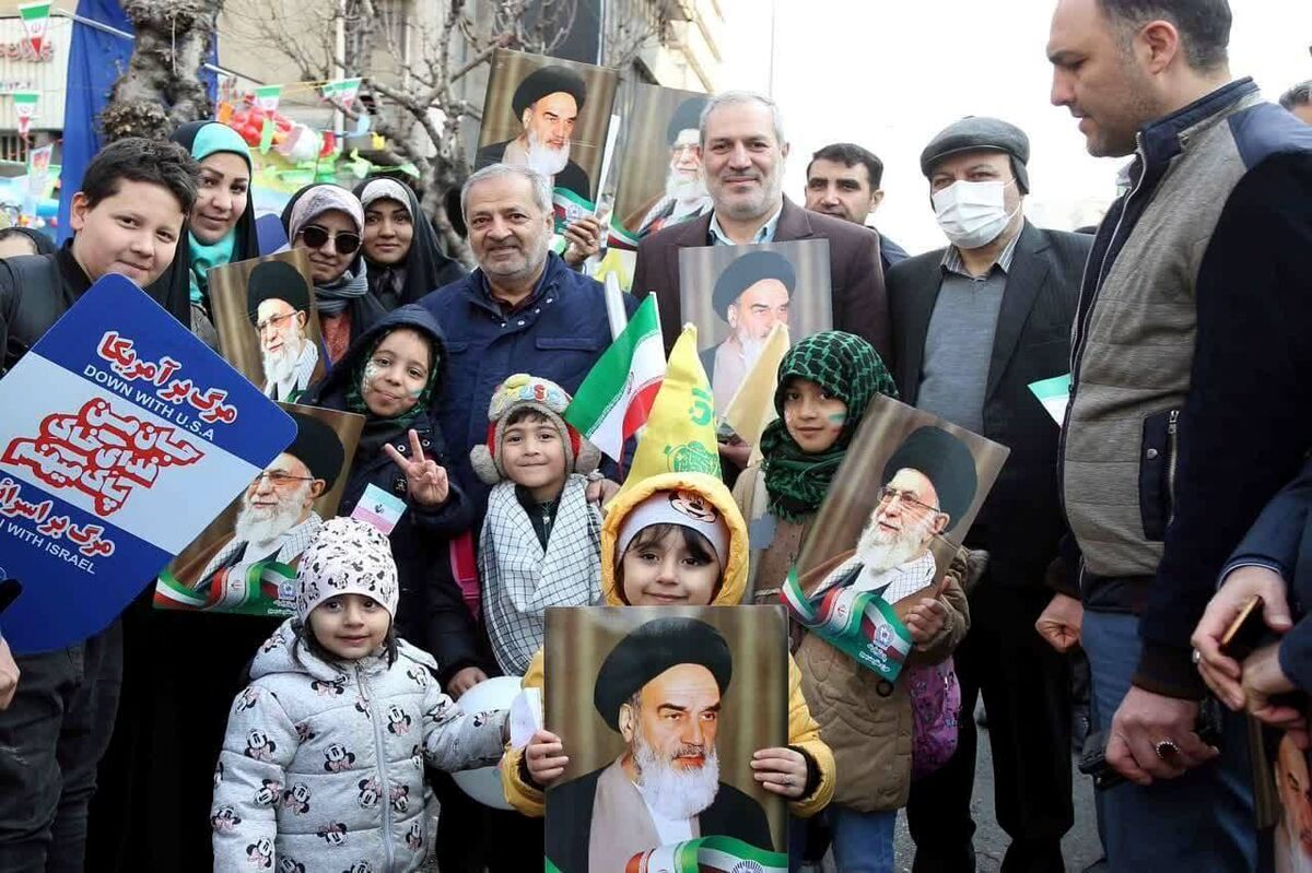 مردم ایران نشان دادند که همچنان قدرتمندانه پای انقلاب ایستاده‌اند 