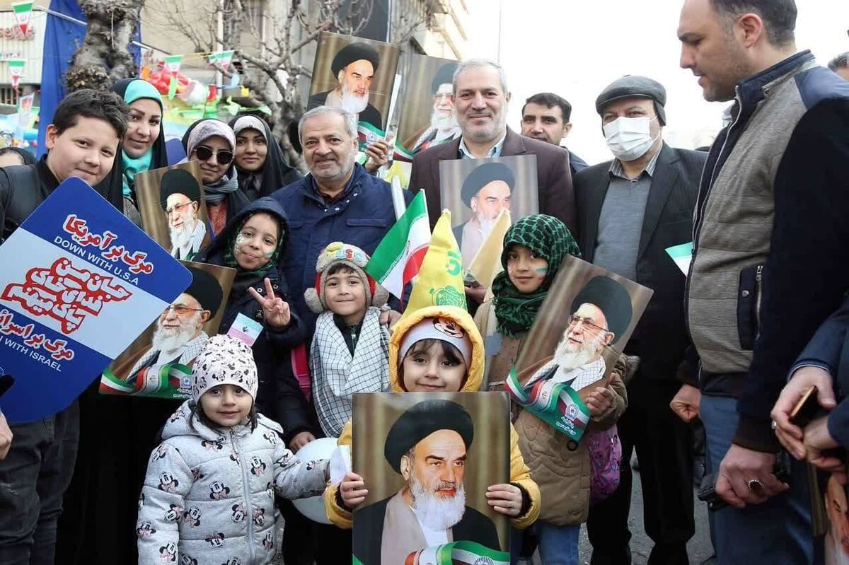 مردم ایران نشان دادند که همچنان قدرتمندانه پای انقلاب ایستاده‌اند 