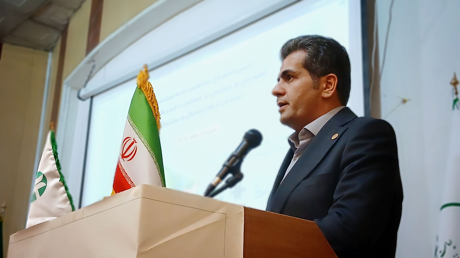 «محیط‌یار» طلایه‌دار آموزش زیست‌محیطی در چهارمحال وبختیاری