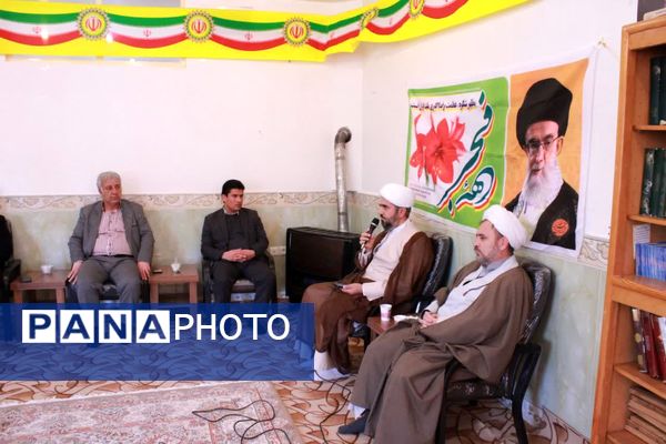 دیدار اقشار مختلف مردم با امام جمعه قاضی به مناسبت ۱۲ بهمن