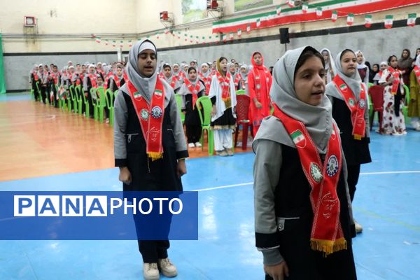  همایش «یاوران انقلاب، پیشتازان مقاومت» در دلیجان همزمان با آغاز دهه فجر