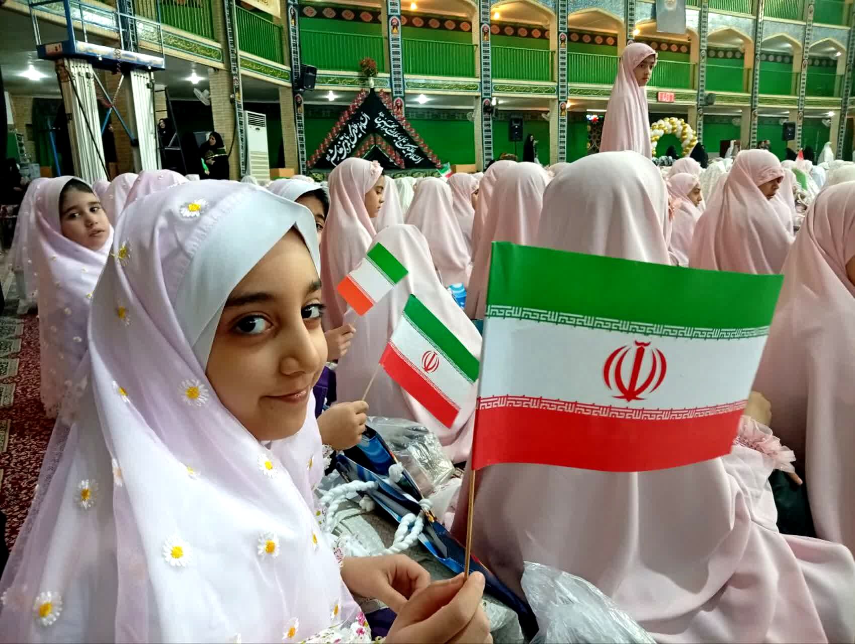 آیین زیبای جشن تکلیف دختران یزدی در حسینیه محمود آباد