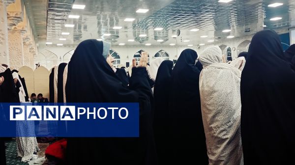 حضور پر شور مردم در نماز جماعت