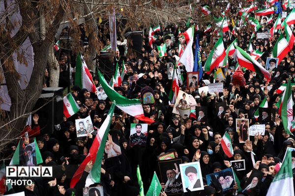 تجمع بانوان علمدار زینبیون تبریز در محکومیت جنایات بی سابقه آمریکا و رژیم صهیونیستی