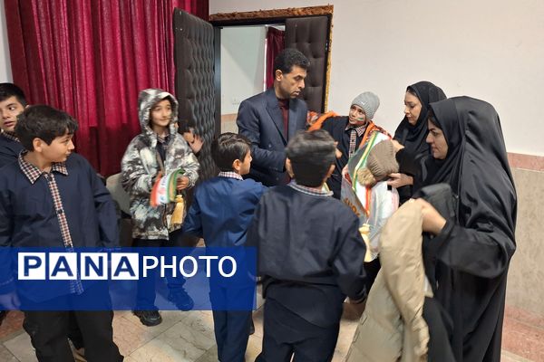 جشنواره دانش‌آموزی سرود در هنرستان سعادت پردیس 