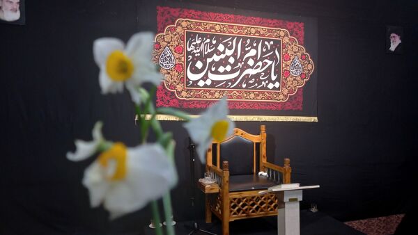 برپایی سفره‌ حضرت ام‌البنین سلام الله در شهرستان صومعه‌سرا