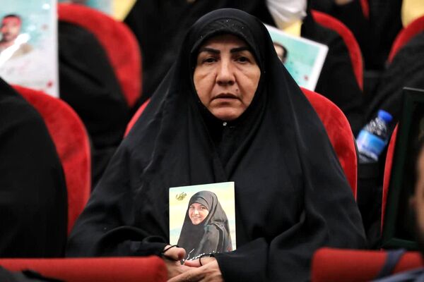 همایش تقدیر از مادران و همسران شهدا در دانشگاه قم
