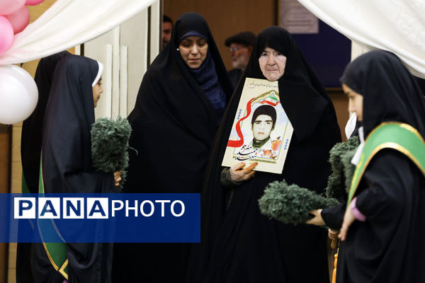 جشن تکلیف دختران در دفتر امام جمعه یزد