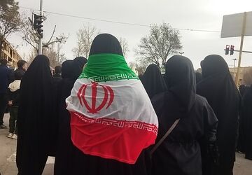 گفت و گویی با مردم ولایت مدار نیشابور در راهپیمایی ۲۲ بهمن 