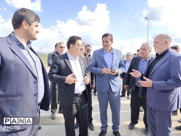 بازدید معاون عمرانی استاندار آذربایجان شرقی از تصفیه‌خانه فاضلاب لیلان