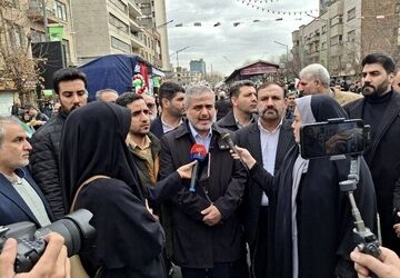 حضور مردم محاسبات دشمنان را باطل و مسئولیت مدیران را سنگین‌تر می‌کند