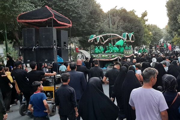 شبیه سازی ورود اسرای کربلا به شام