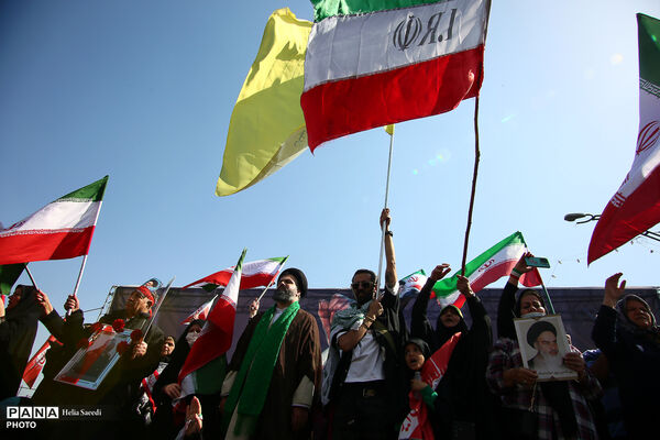 رزمایش «دختران جان فدای ایران»