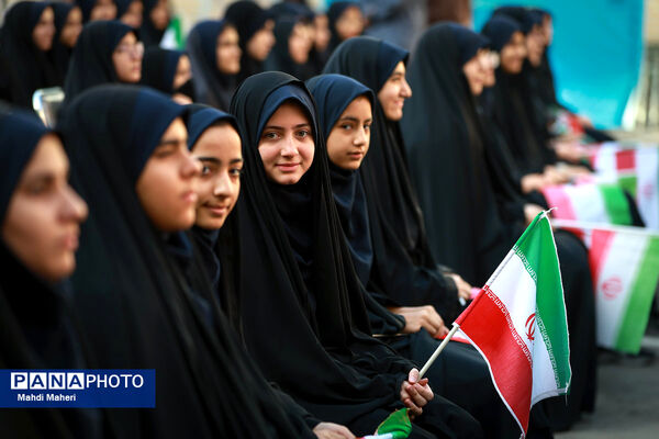 آیین نواختن زنگ استکبارستیزی