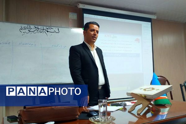 برگزاری دوره توانمند سازی سربازمعلمان و طلاب وظیفه قطب ۳ به میزبانی ملارد