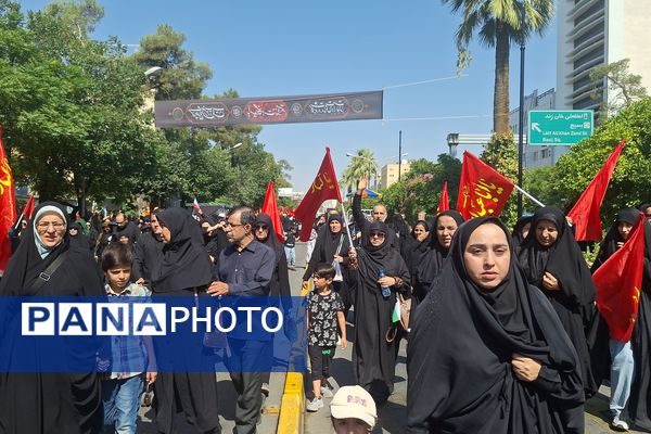 مراسم راهپیمایی جاماندگان اربعین حسینی در شیراز
