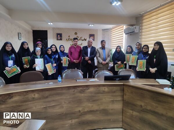 آیین تجلیل و تقدیر از دانش آموزان  خبرنگار خبرگزاری پانا ناحیه۳