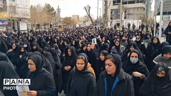 امروز شیروان در سوگ ۳شهید جنگ تحمیلی نشست